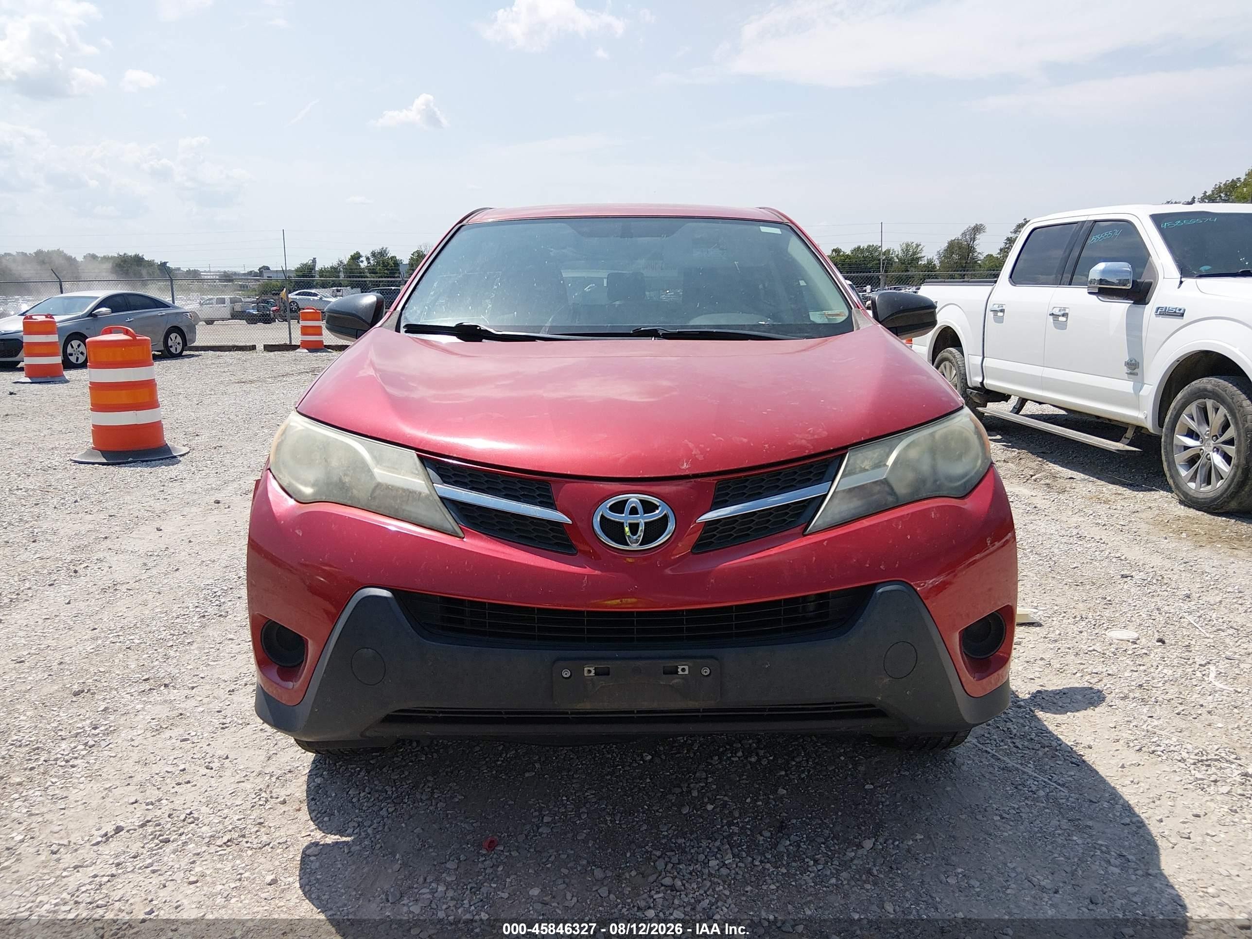 2013 Toyota Rav4 Le Red vin: 2T3BFREV1DW021814