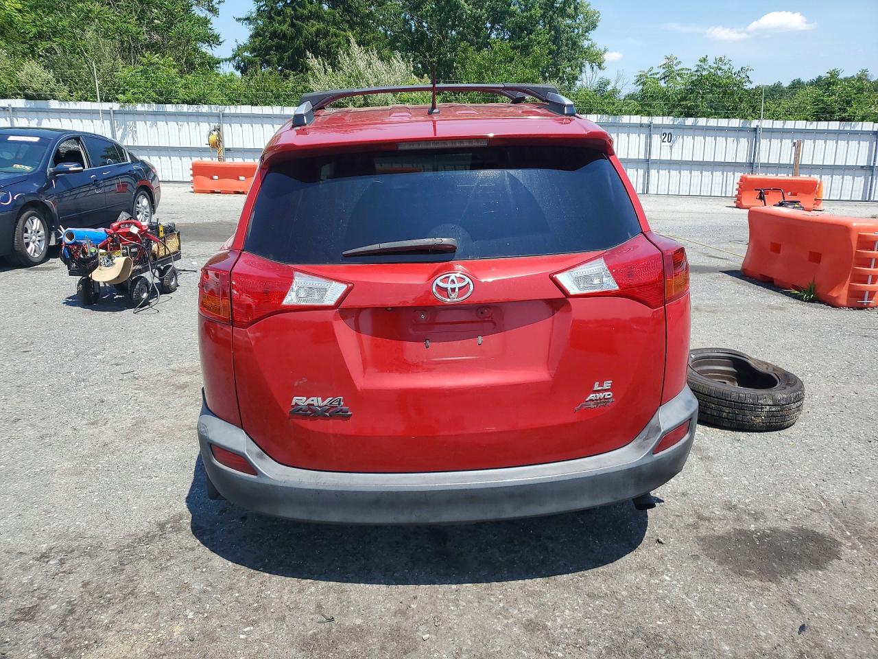 2013 Toyota Rav4 Le Red vin: 2T3BFREV1DW033204