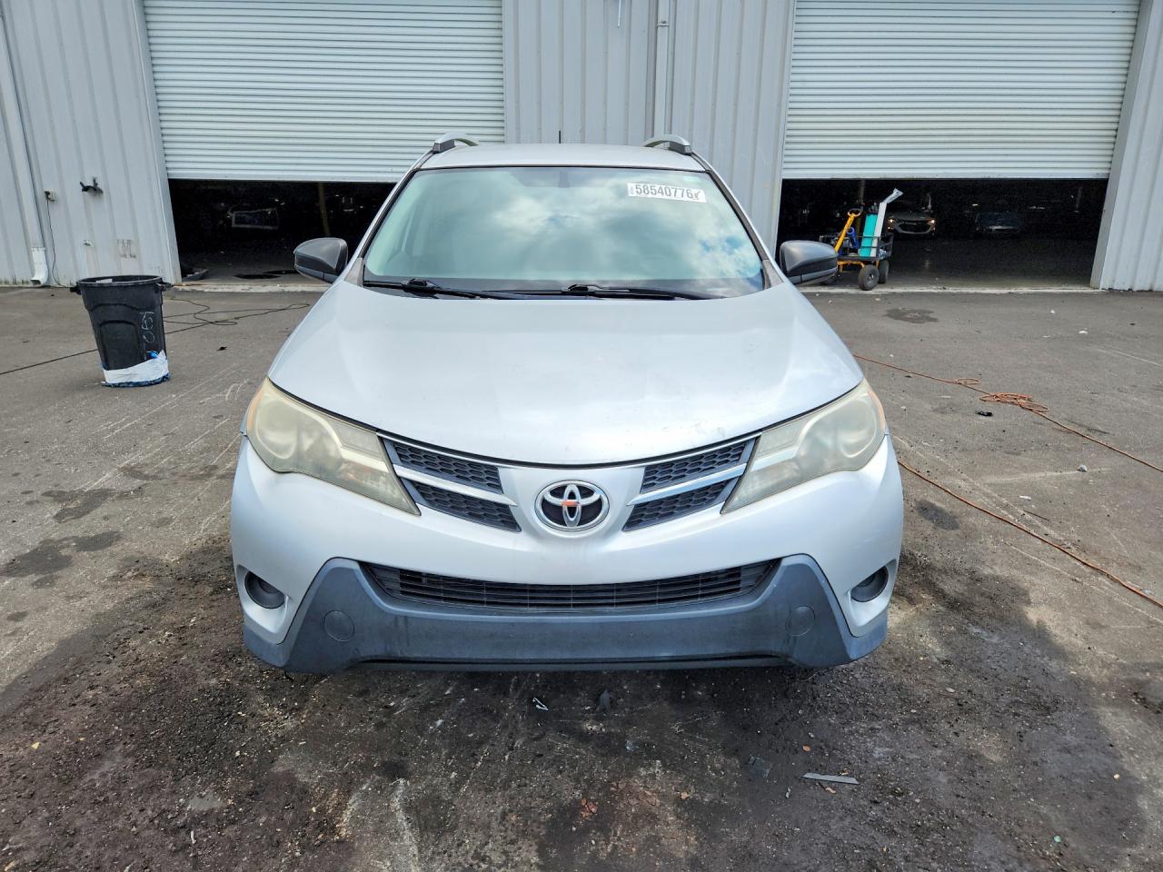 2013 Toyota Rav4 Le Silver vin: 2T3BFREV1DW035261