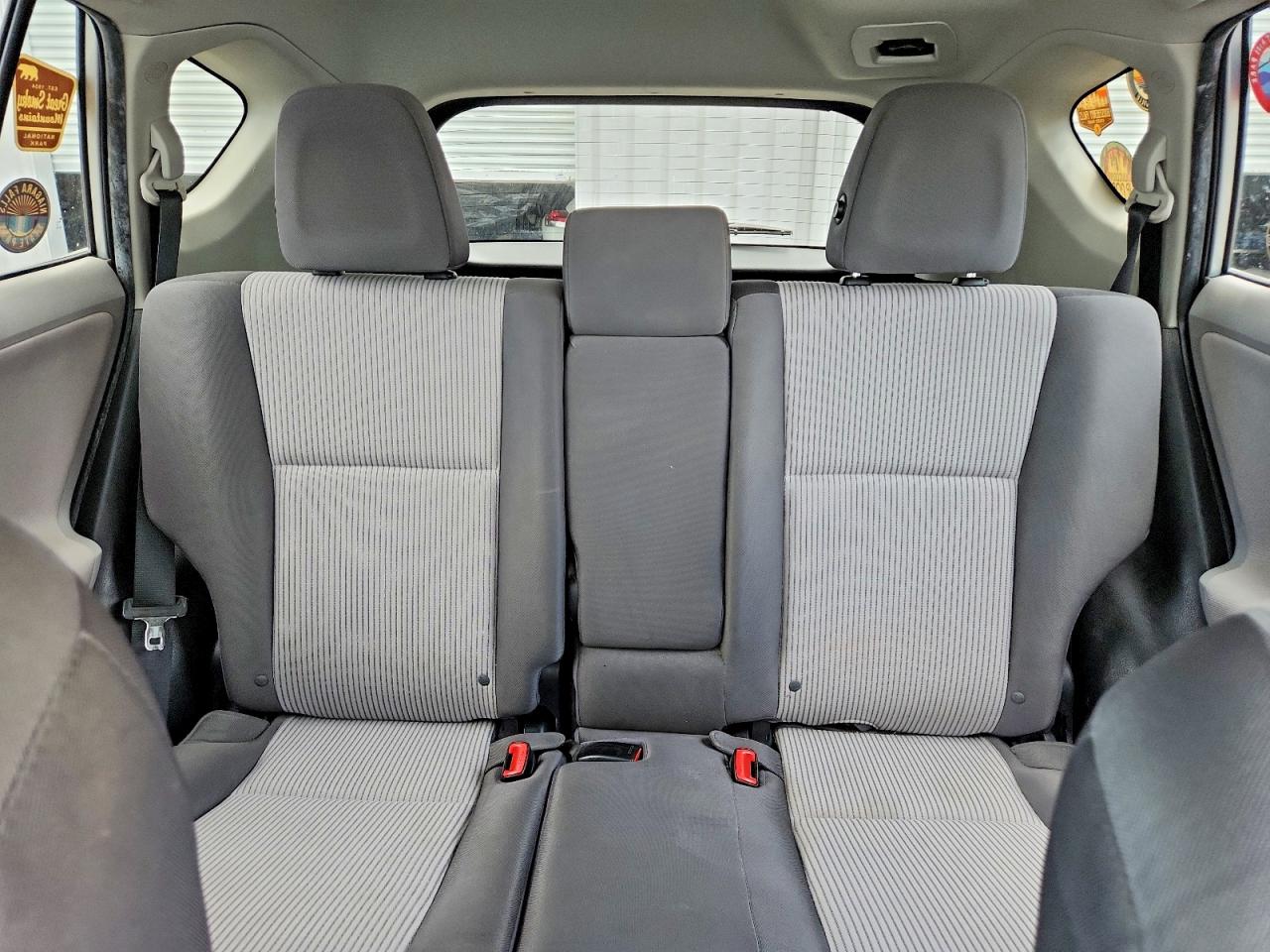 2013 Toyota Rav4 Le Silver vin: 2T3BFREV1DW035261