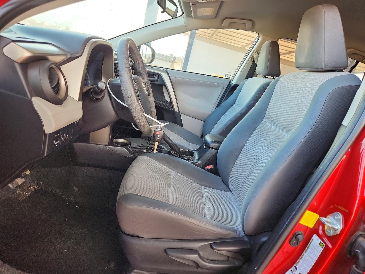 2013 Toyota Rav4 Le Red vin: 2T3BFREV1DW050276