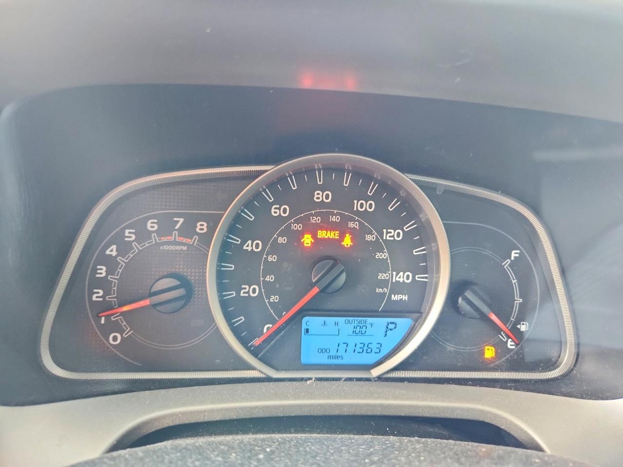 2013 Toyota Rav4 Le Red vin: 2T3BFREV1DW050276