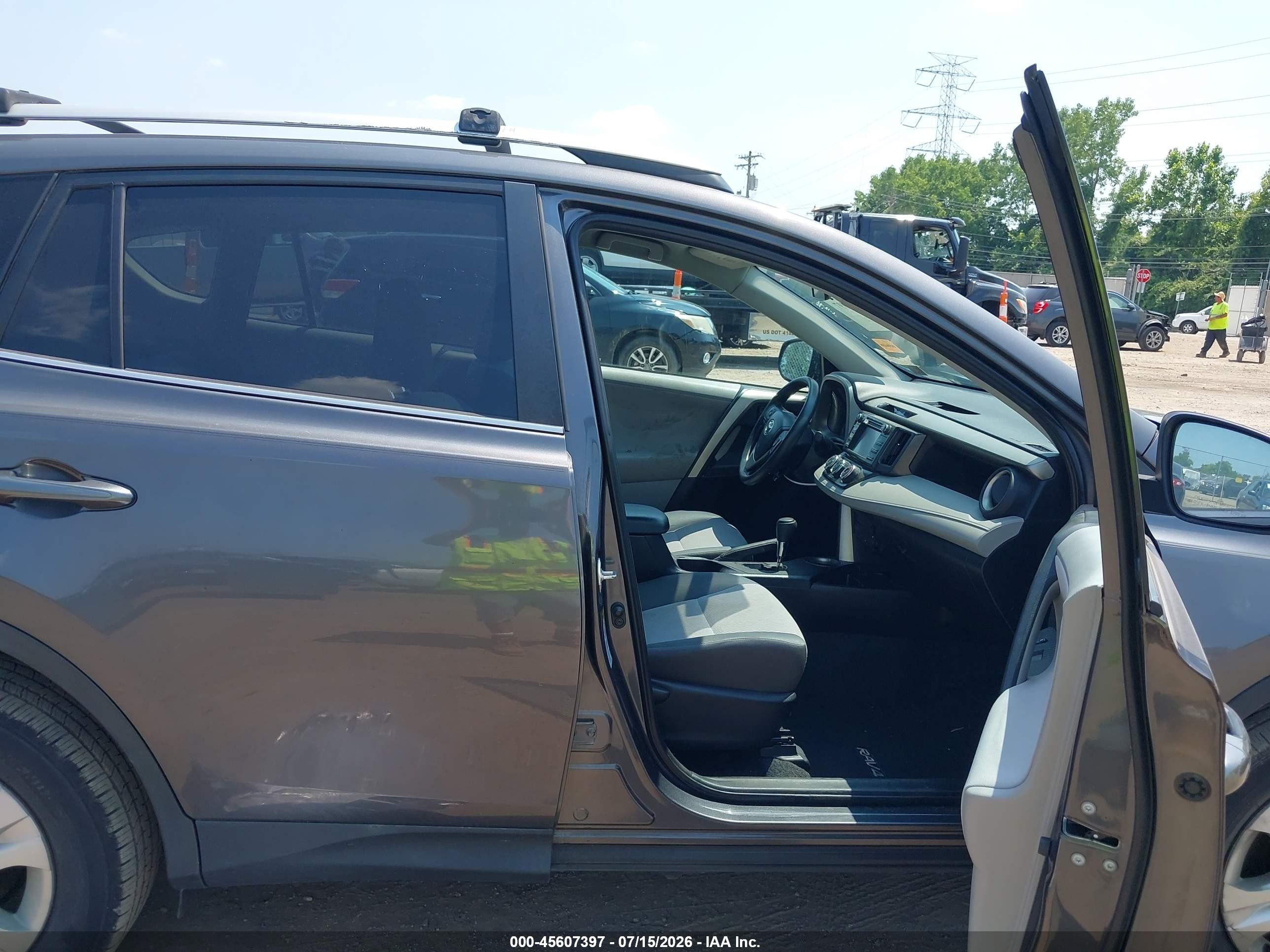 2013 Toyota Rav4 Le Серый vin: 2T3BFREV1DW095301