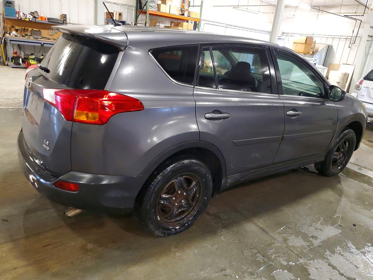 2013 Toyota Rav4 Le Gray vin: 2T3BFREV1DW118611
