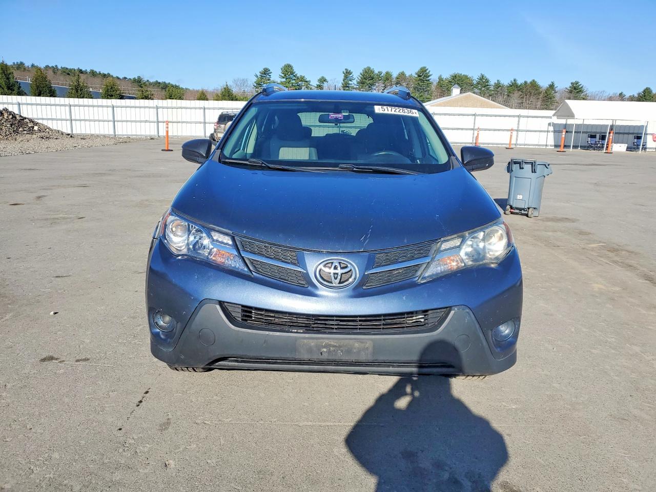 2013 Toyota Rav4 Le Blue vin: 2T3BFREV1DW124103