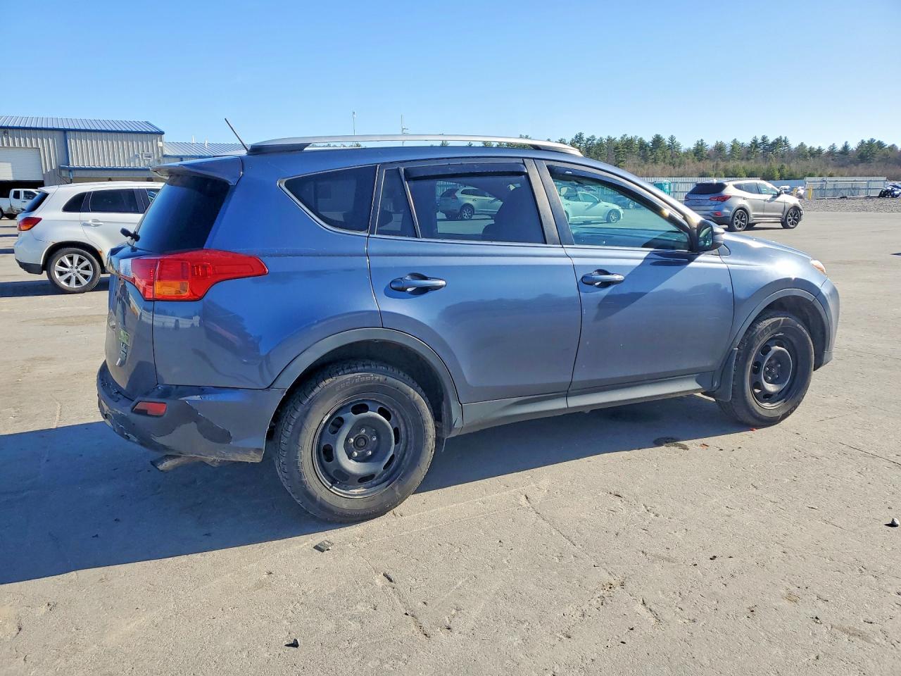 2013 Toyota Rav4 Le Blue vin: 2T3BFREV1DW124103