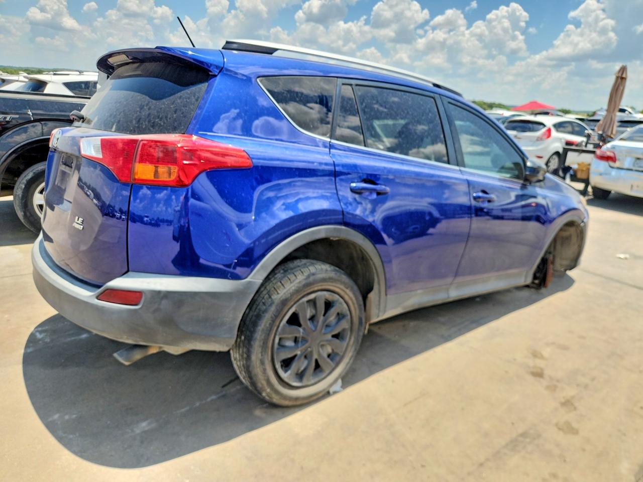 2014 Toyota Rav4 Le Blue vin: 2T3BFREV1EW211226