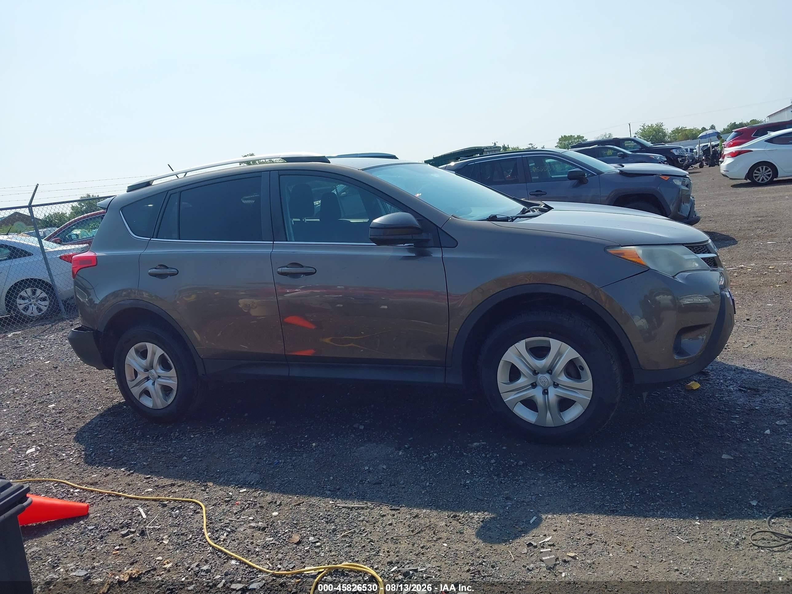 2014 Toyota Rav4 Le Brown vin: 2T3BFREV1EW218029
