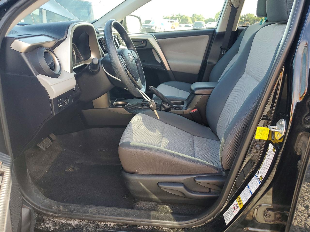 2015 Toyota Rav4 Le Black vin: 2T3BFREV1FW251629