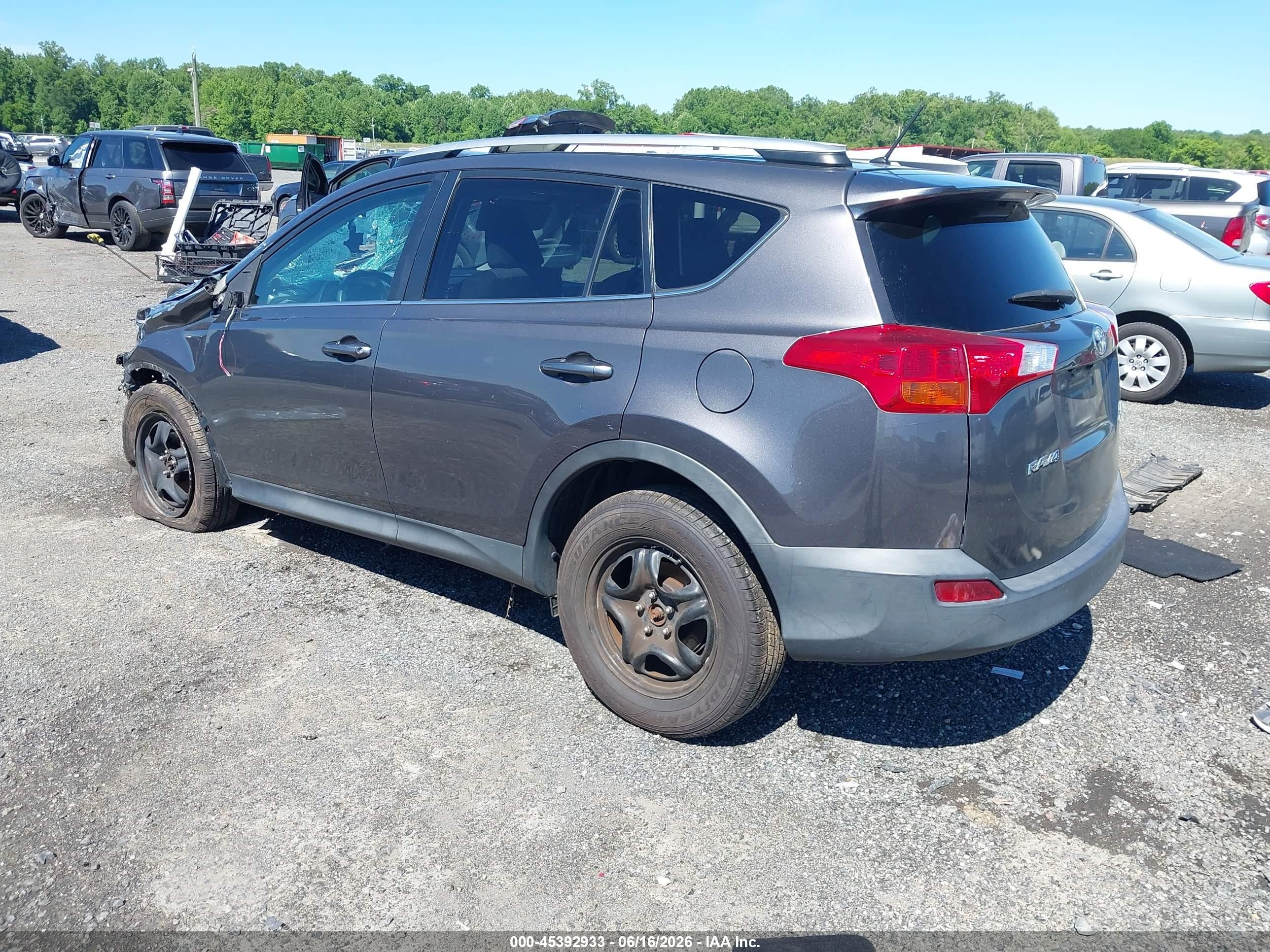 2015 Toyota Rav4 Le Черный vin: 2T3BFREV1FW327432