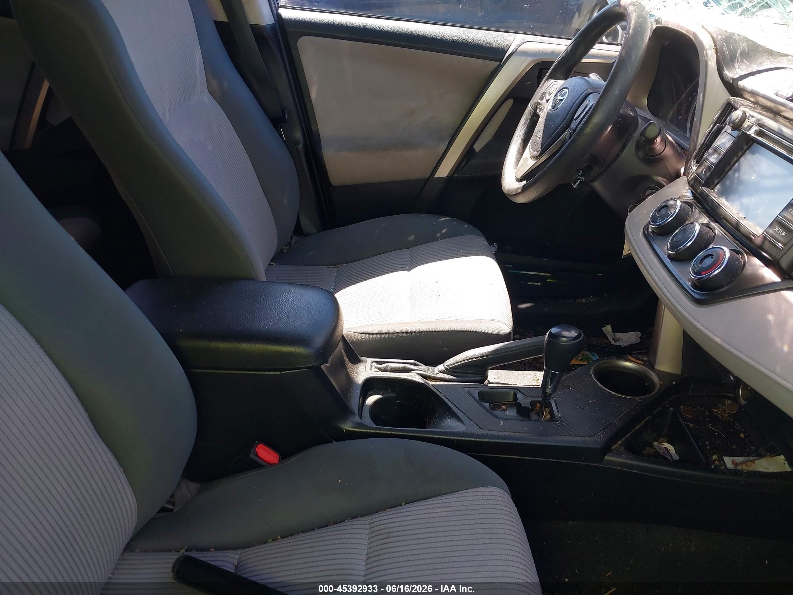 2015 Toyota Rav4 Le Черный vin: 2T3BFREV1FW327432