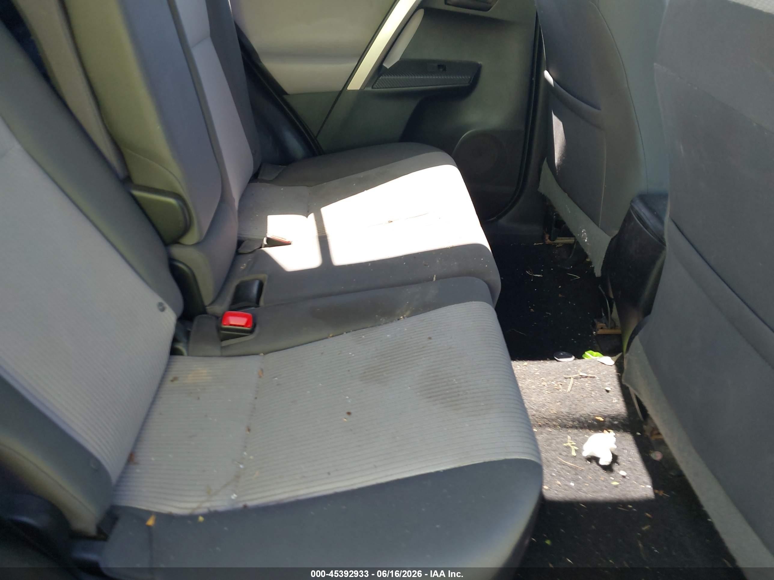 2015 Toyota Rav4 Le Черный vin: 2T3BFREV1FW327432