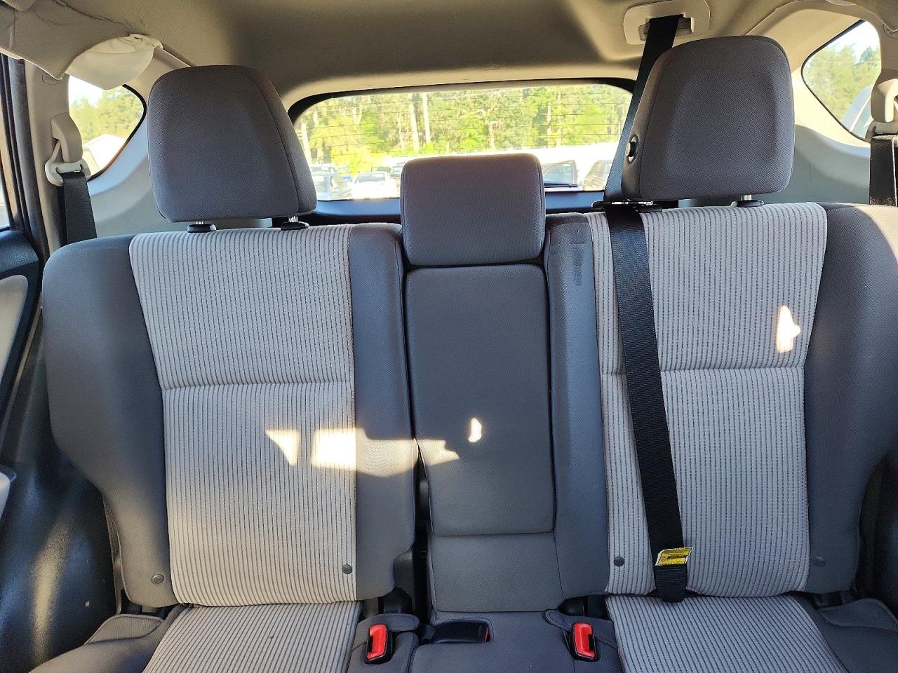 2015 Toyota Rav4 Le Gray vin: 2T3BFREV1FW340312