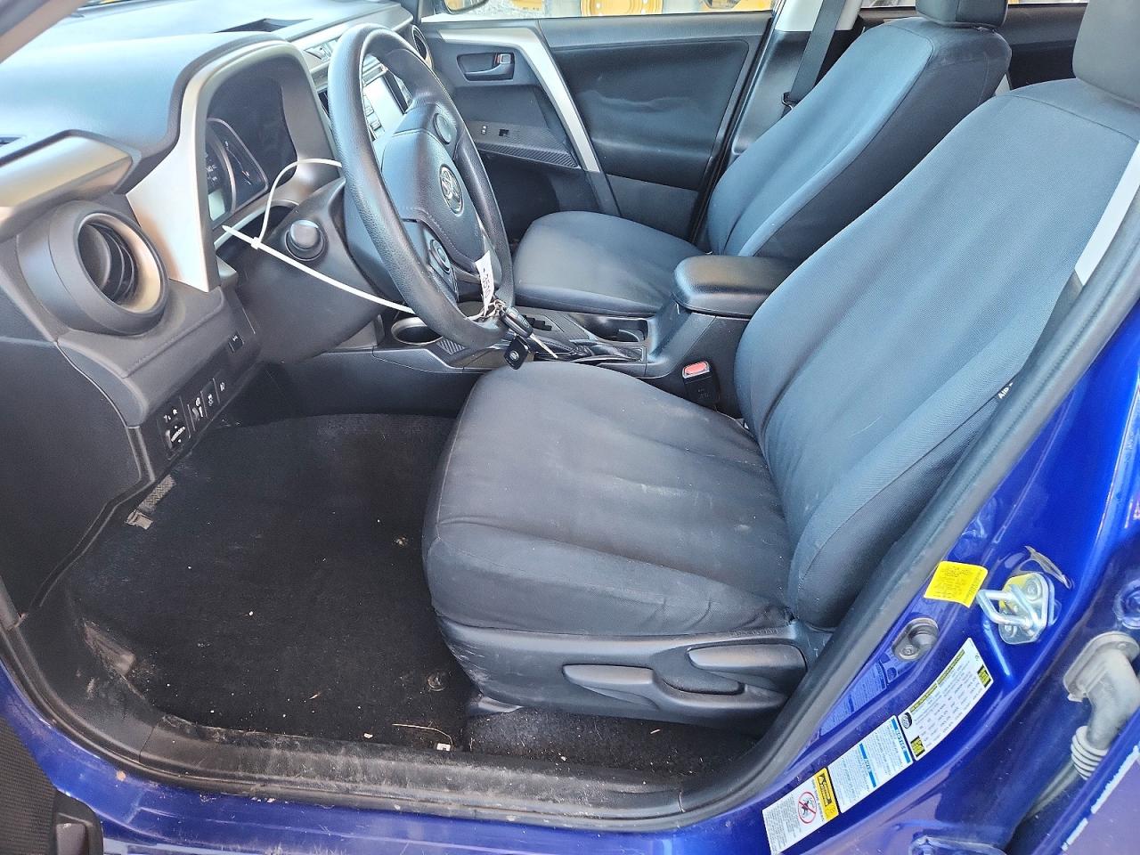 2015 Toyota Rav4 Le Blue vin: 2T3BFREV1FW359362