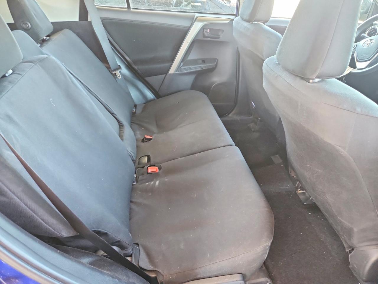 2015 Toyota Rav4 Le Blue vin: 2T3BFREV1FW359362