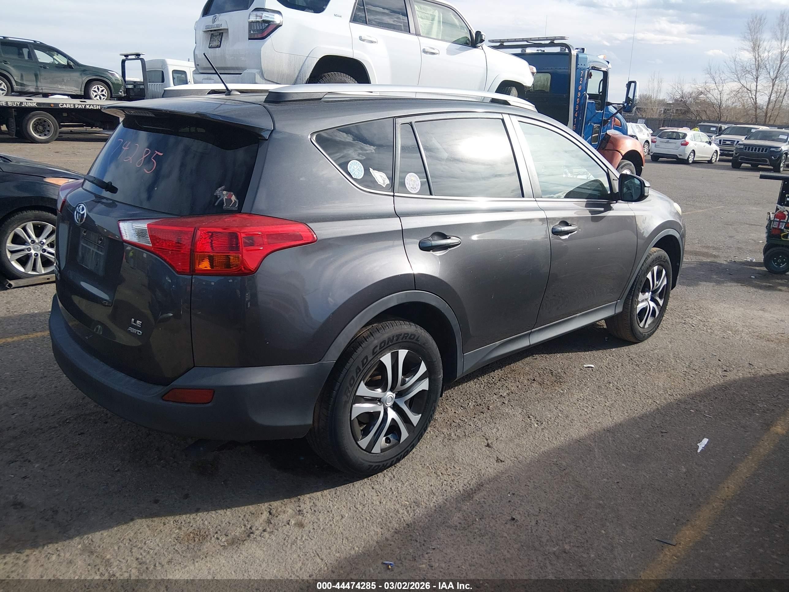 2015 Toyota Rav4 Le Gray vin: 2T3BFREV1FW386285