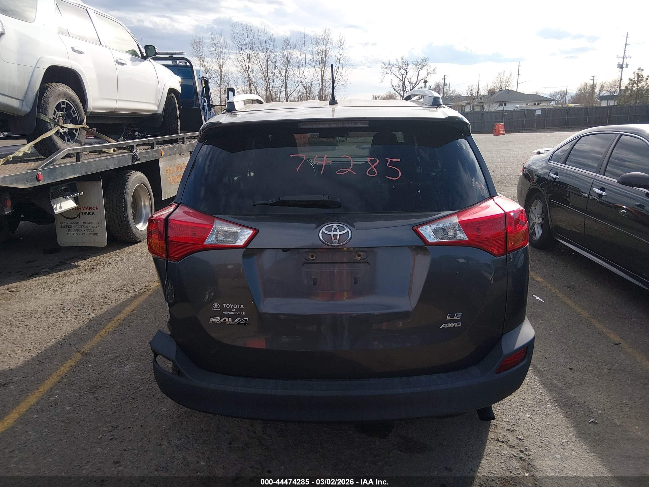 2015 Toyota Rav4 Le Gray vin: 2T3BFREV1FW386285
