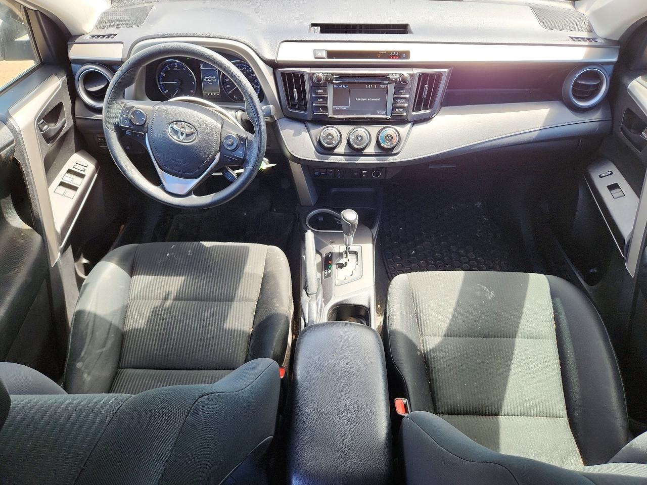 2017 Toyota Rav4 Le Белый vin: 2T3BFREV1HW567499