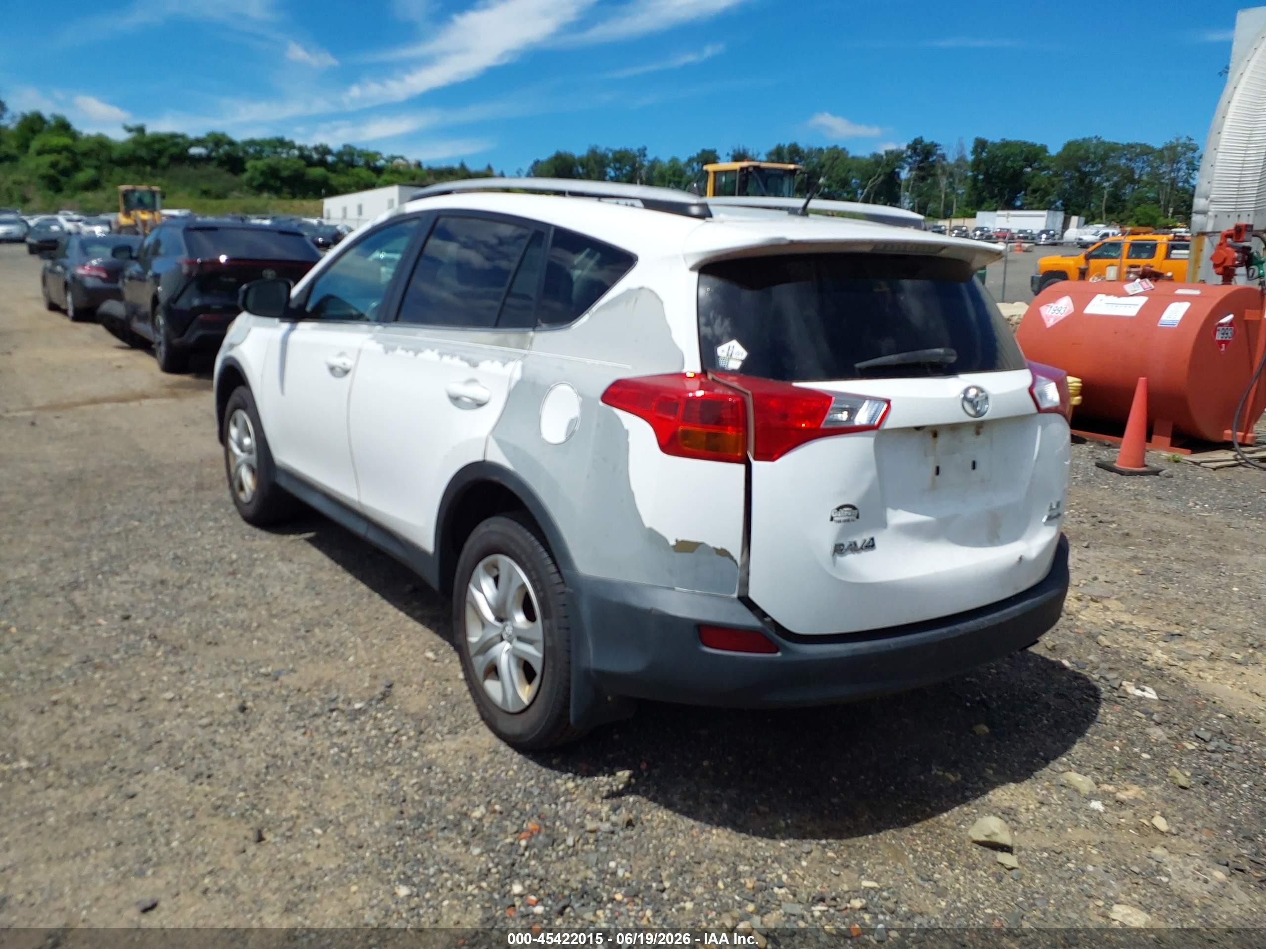 2013 Toyota Rav4 Le White vin: 2T3BFREV2DW020235