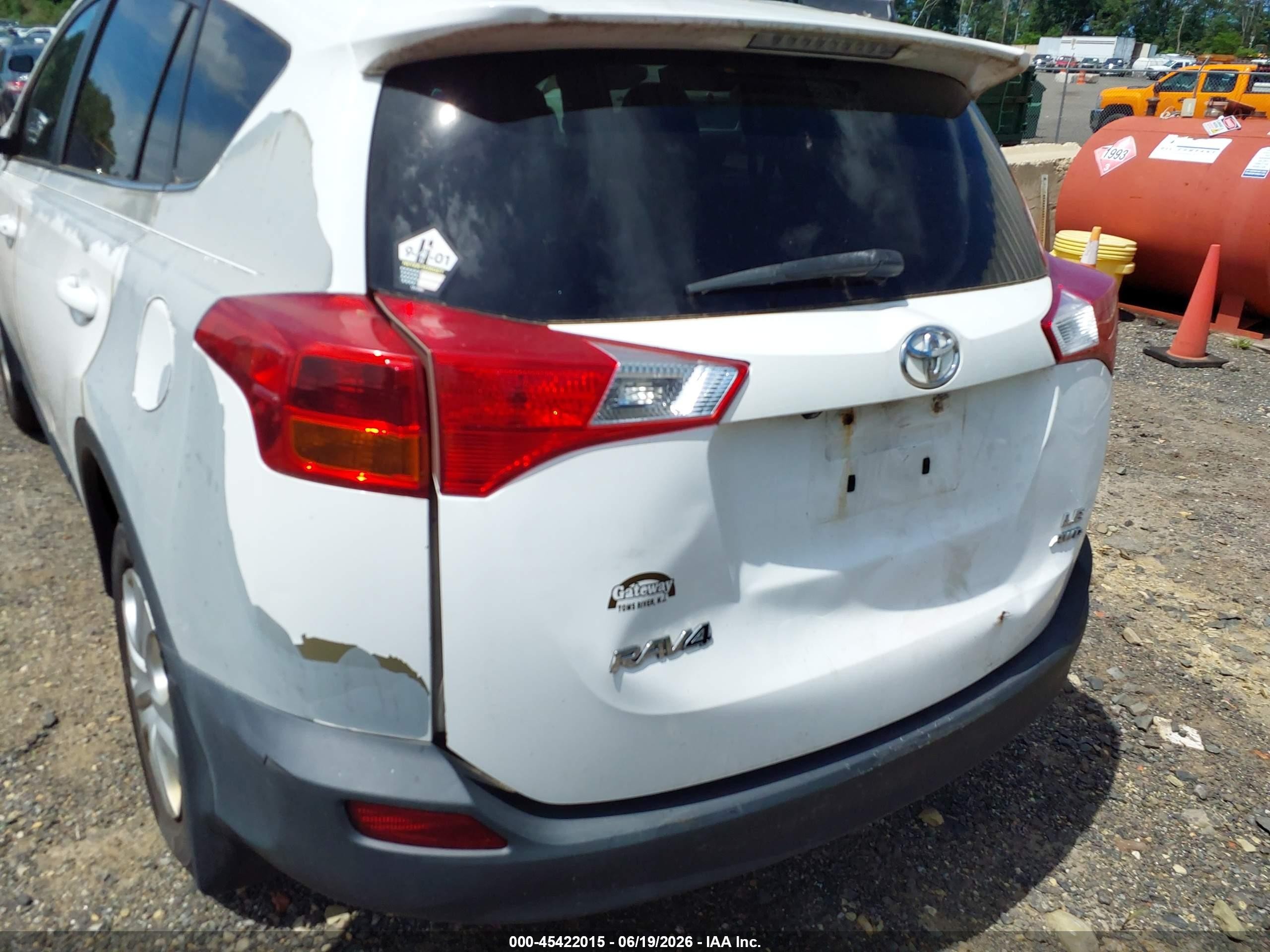 2013 Toyota Rav4 Le White vin: 2T3BFREV2DW020235