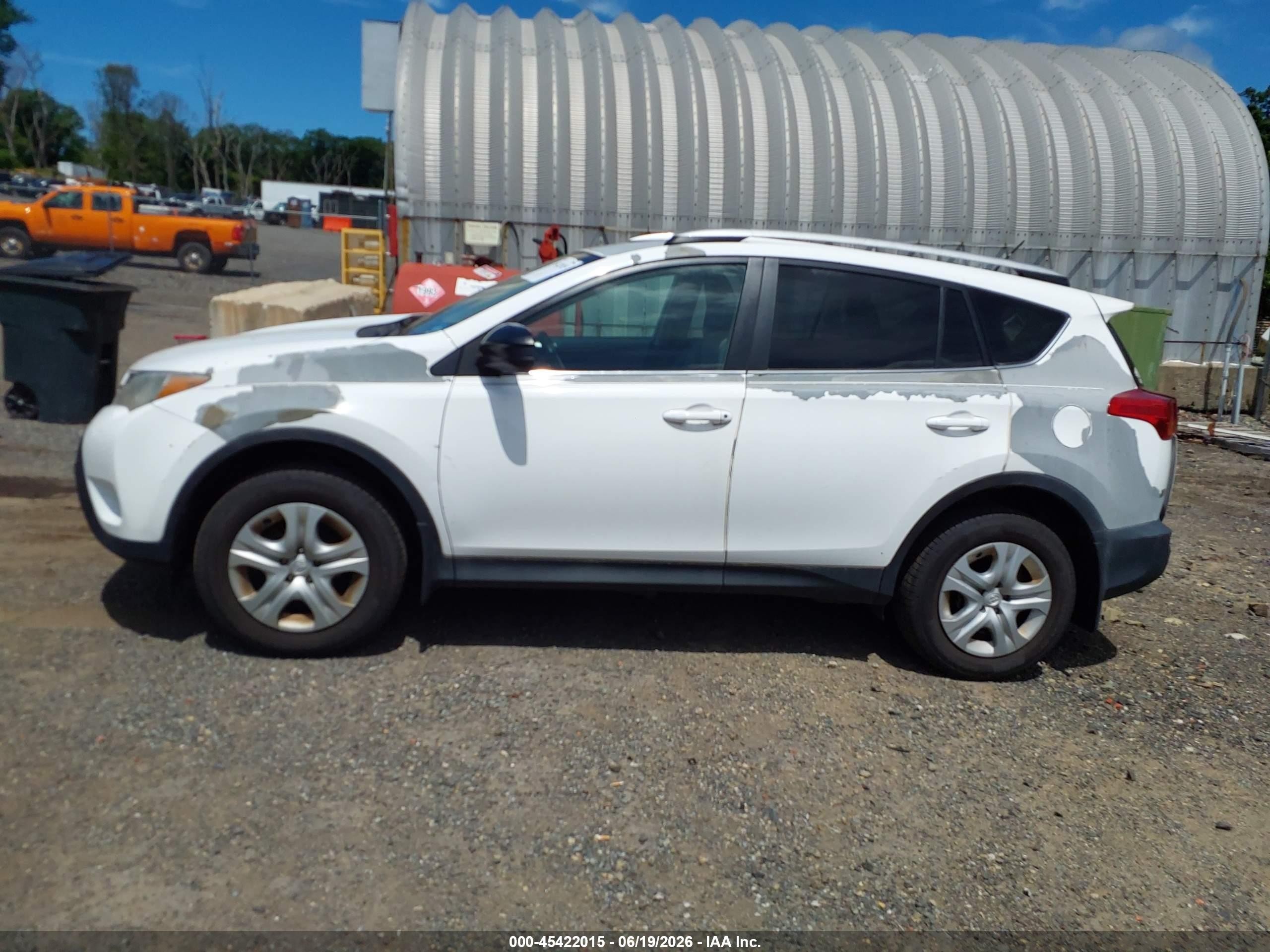 2013 Toyota Rav4 Le White vin: 2T3BFREV2DW020235