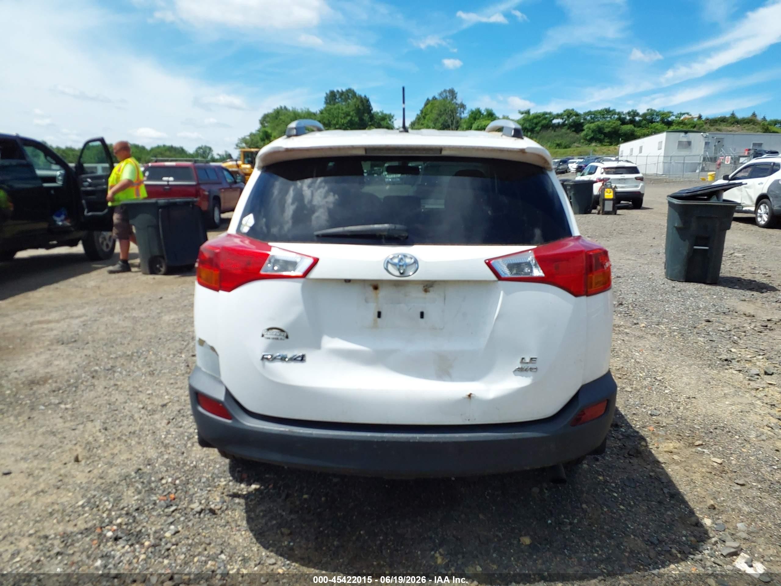2013 Toyota Rav4 Le White vin: 2T3BFREV2DW020235