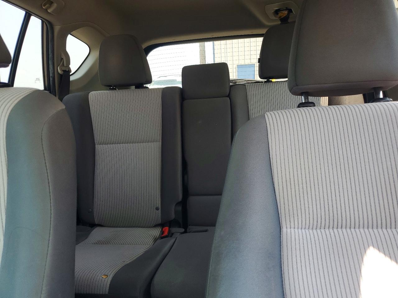2013 Toyota Rav4 Le Gray vin: 2T3BFREV2DW029243