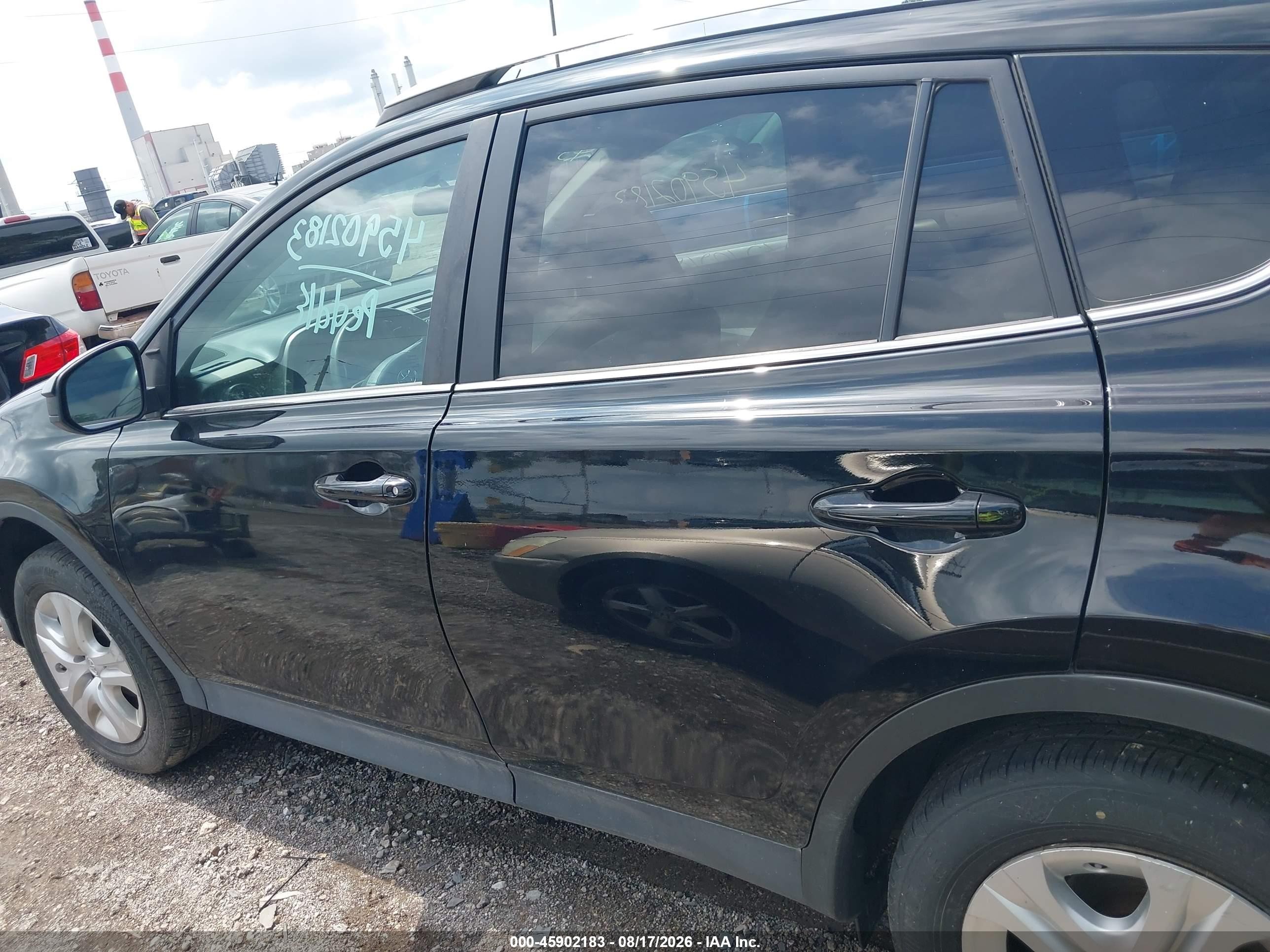 2013 Toyota Rav4 Le Black vin: 2T3BFREV2DW035138