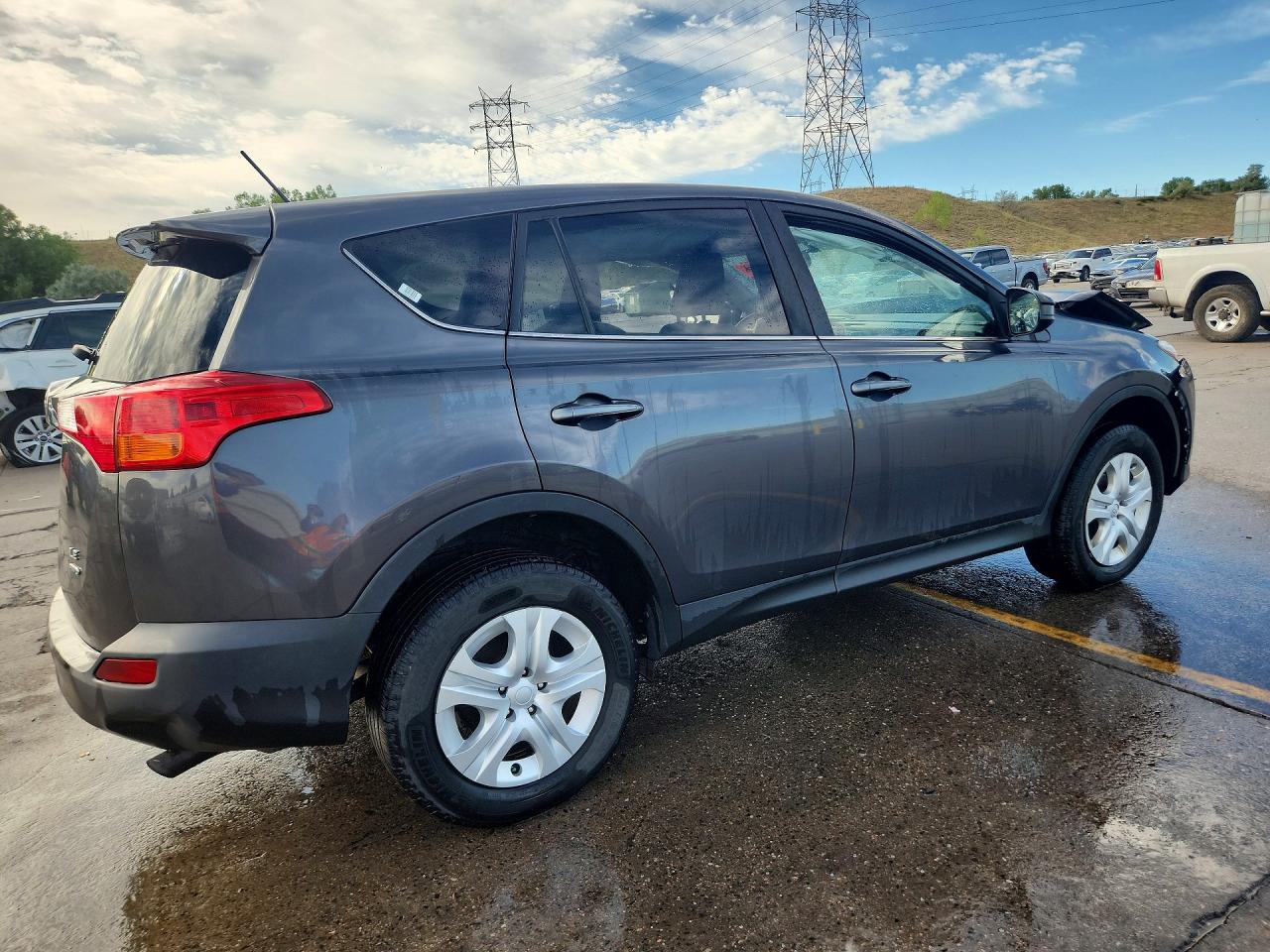 2013 Toyota Rav4 Le Gray vin: 2T3BFREV2DW051176