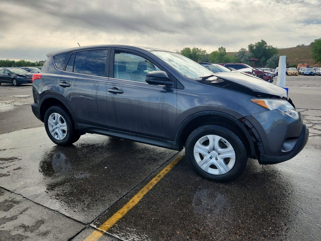 2013 Toyota Rav4 Le Gray vin: 2T3BFREV2DW051176