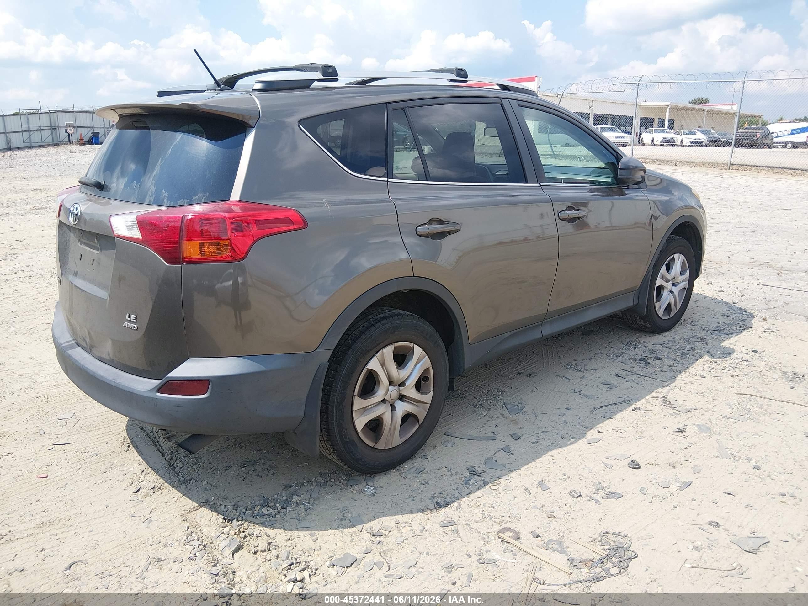 2013 Toyota Rav4 Le Коричневый vin: 2T3BFREV2DW061402