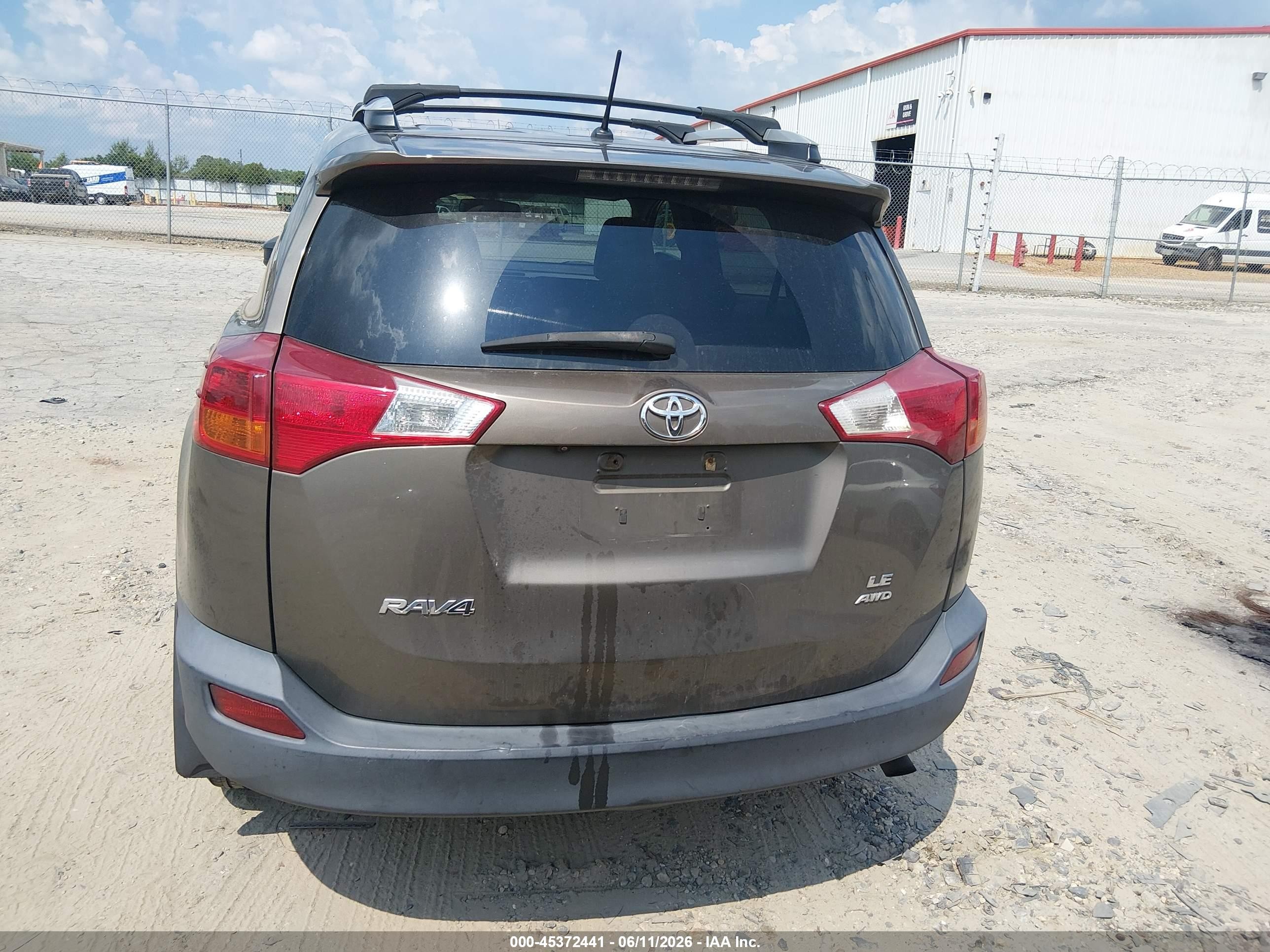 2013 Toyota Rav4 Le Коричневый vin: 2T3BFREV2DW061402
