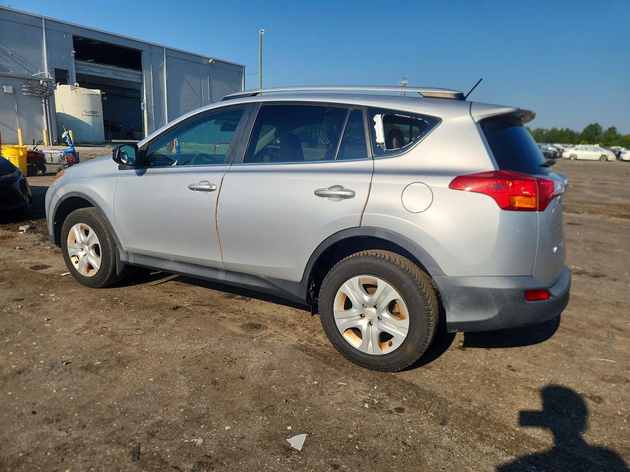 2013 Toyota Rav4 Le Silver vin: 2T3BFREV2DW063666