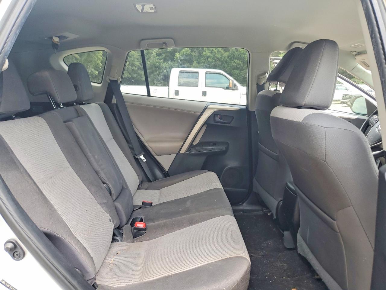2013 Toyota Rav4 Le Silver vin: 2T3BFREV2DW064638