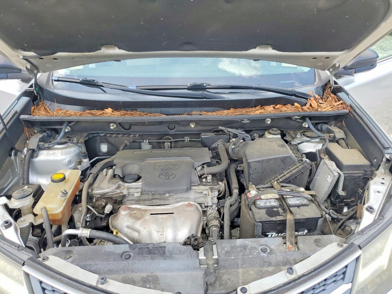 2013 Toyota Rav4 Le Silver vin: 2T3BFREV2DW064638