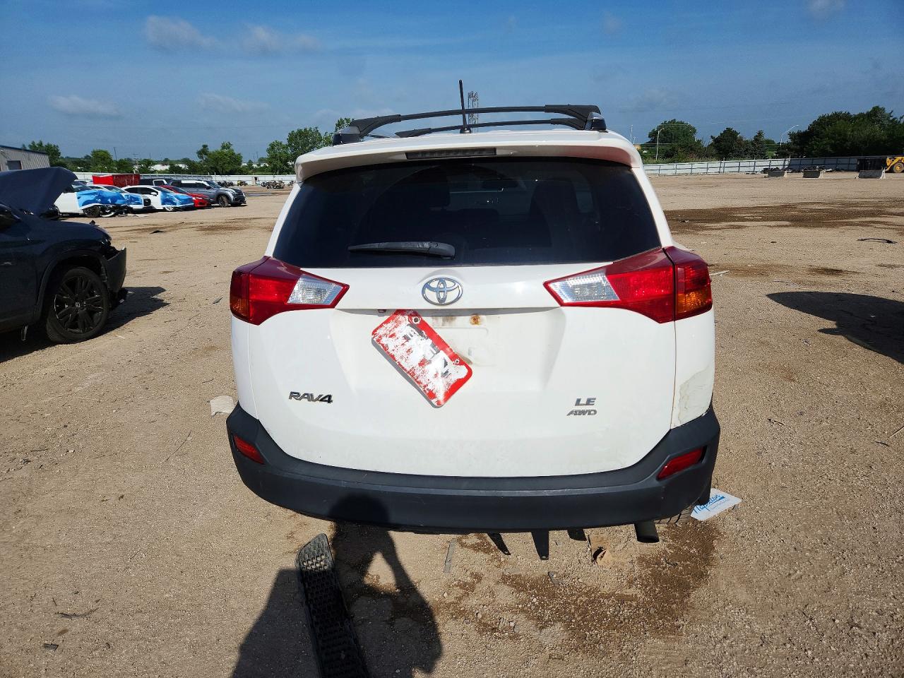 2013 Toyota Rav4 Le White vin: 2T3BFREV2DW086347