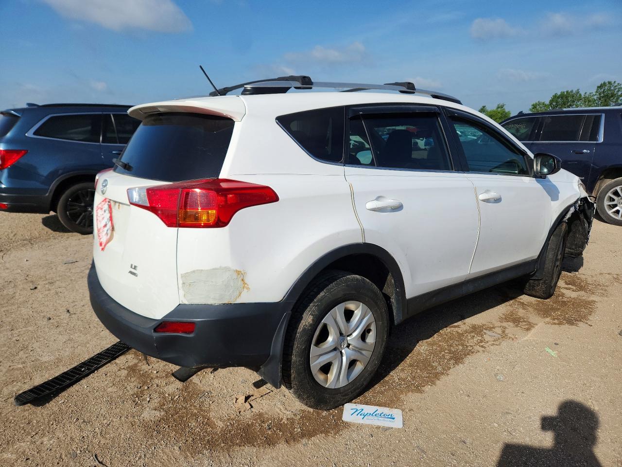 2013 Toyota Rav4 Le White vin: 2T3BFREV2DW086347