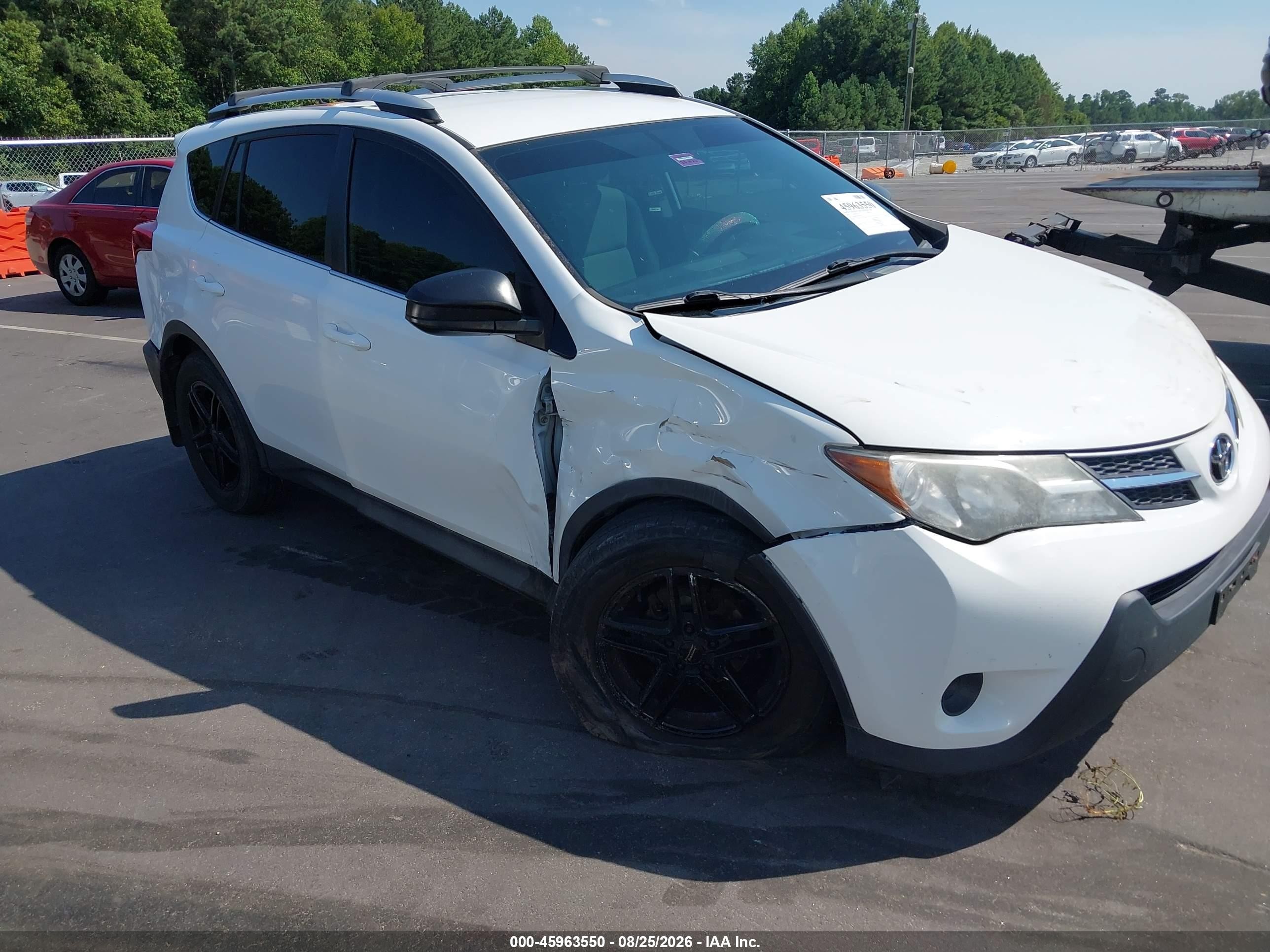 2014 Toyota Rav4 Le White vin: 2T3BFREV2EW201594