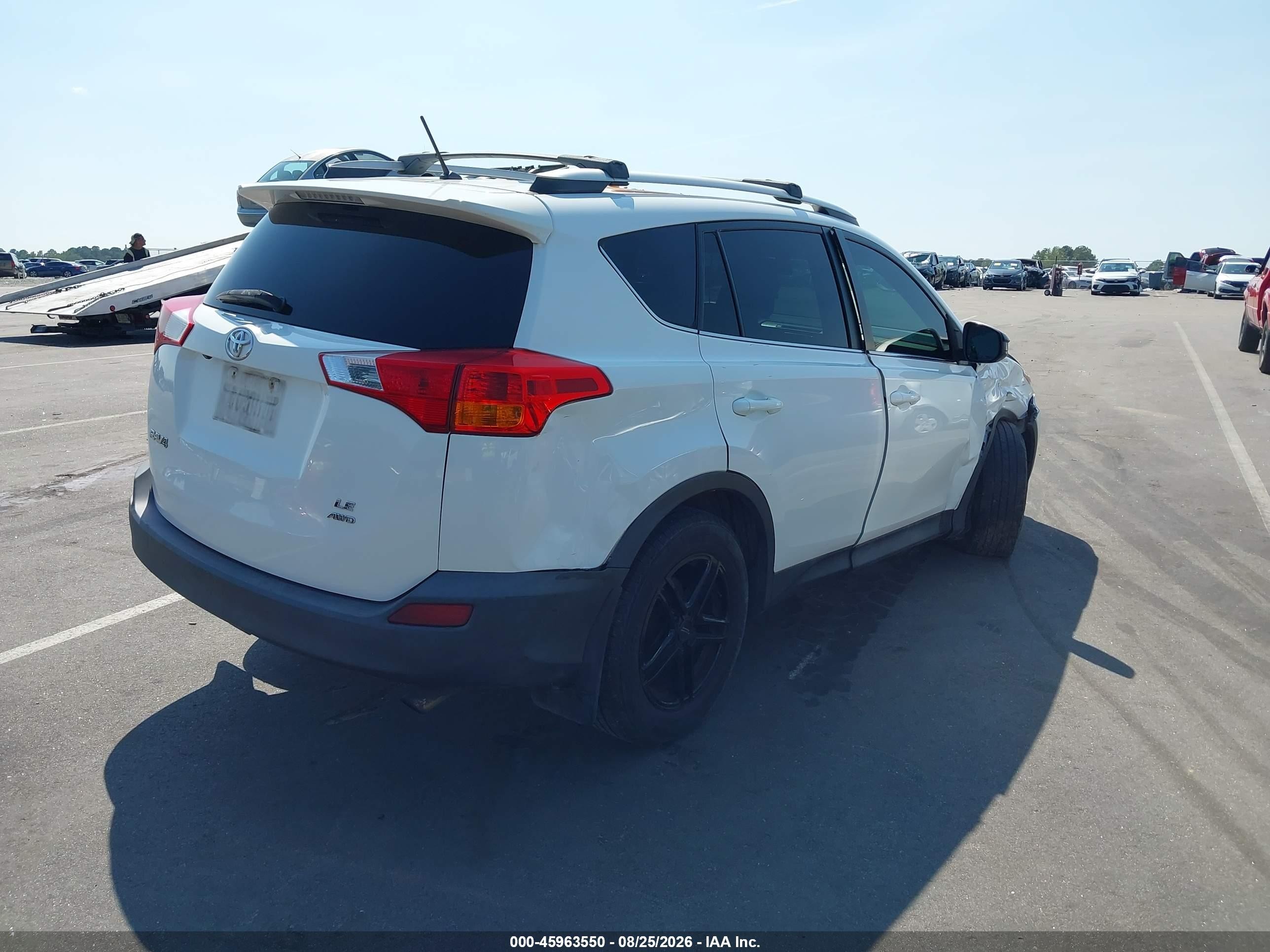 2014 Toyota Rav4 Le White vin: 2T3BFREV2EW201594