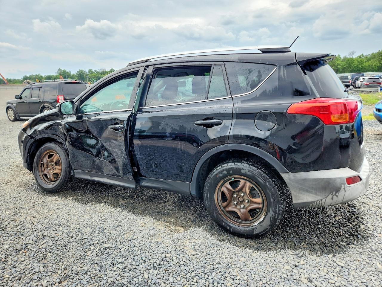 2015 Toyota Rav4 Le Black vin: 2T3BFREV2FW239649