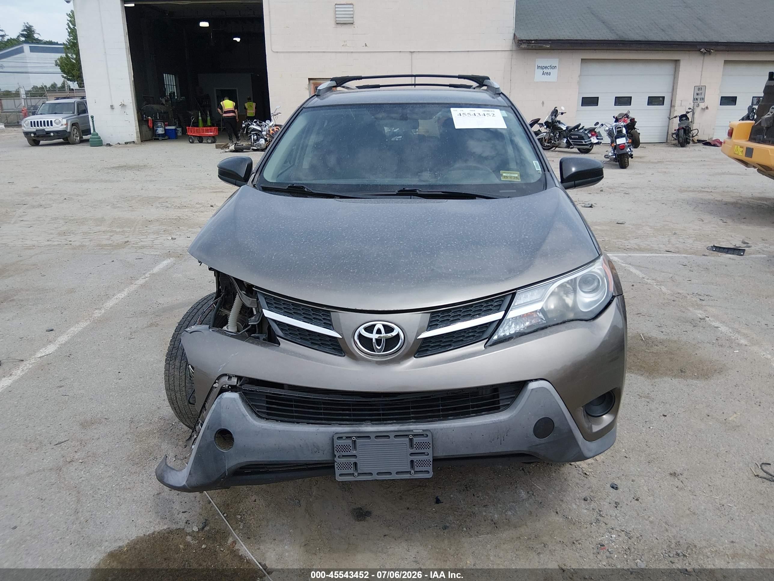 2015 Toyota Rav4 Le Brown vin: 2T3BFREV2FW251221