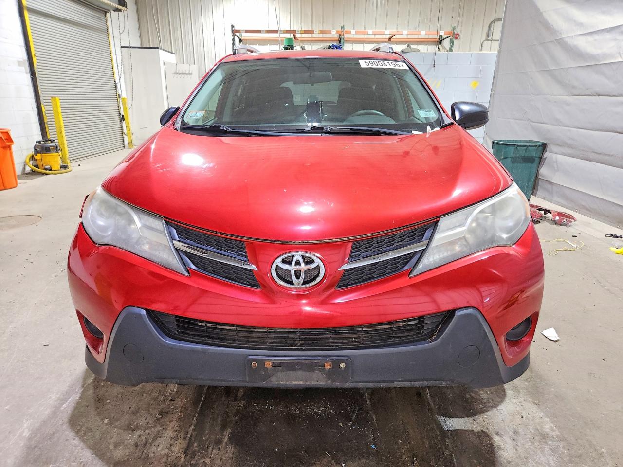 2015 Toyota Rav4 Le Red vin: 2T3BFREV2FW261375