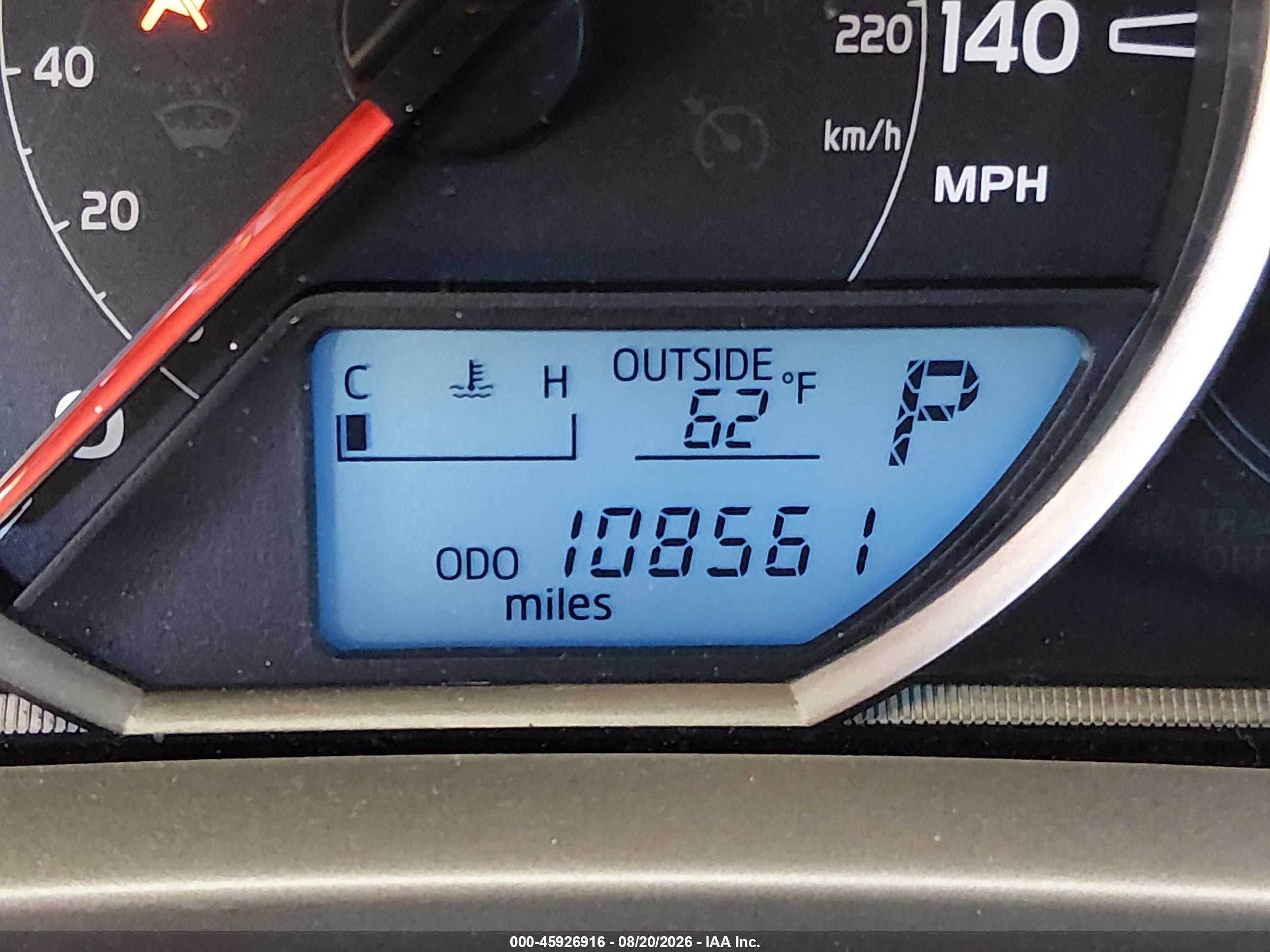 2015 Toyota Rav4 Le White vin: 2T3BFREV2FW294537