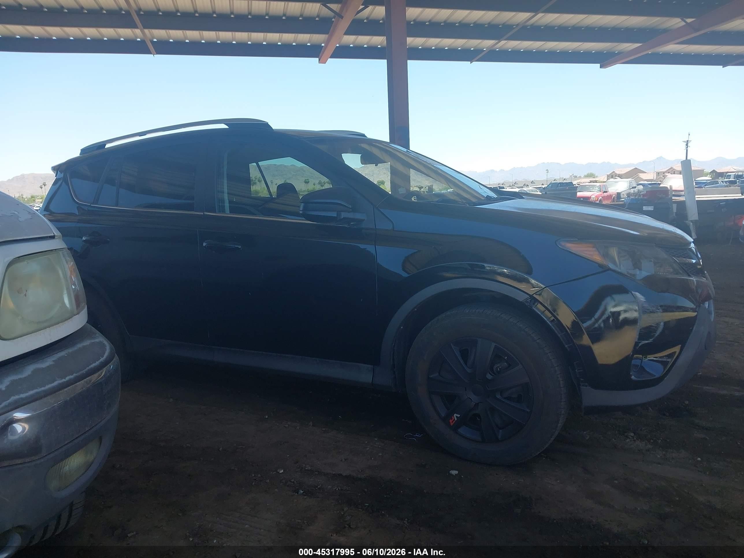 2015 Toyota Rav4 Le Black vin: 2T3BFREV2FW295025