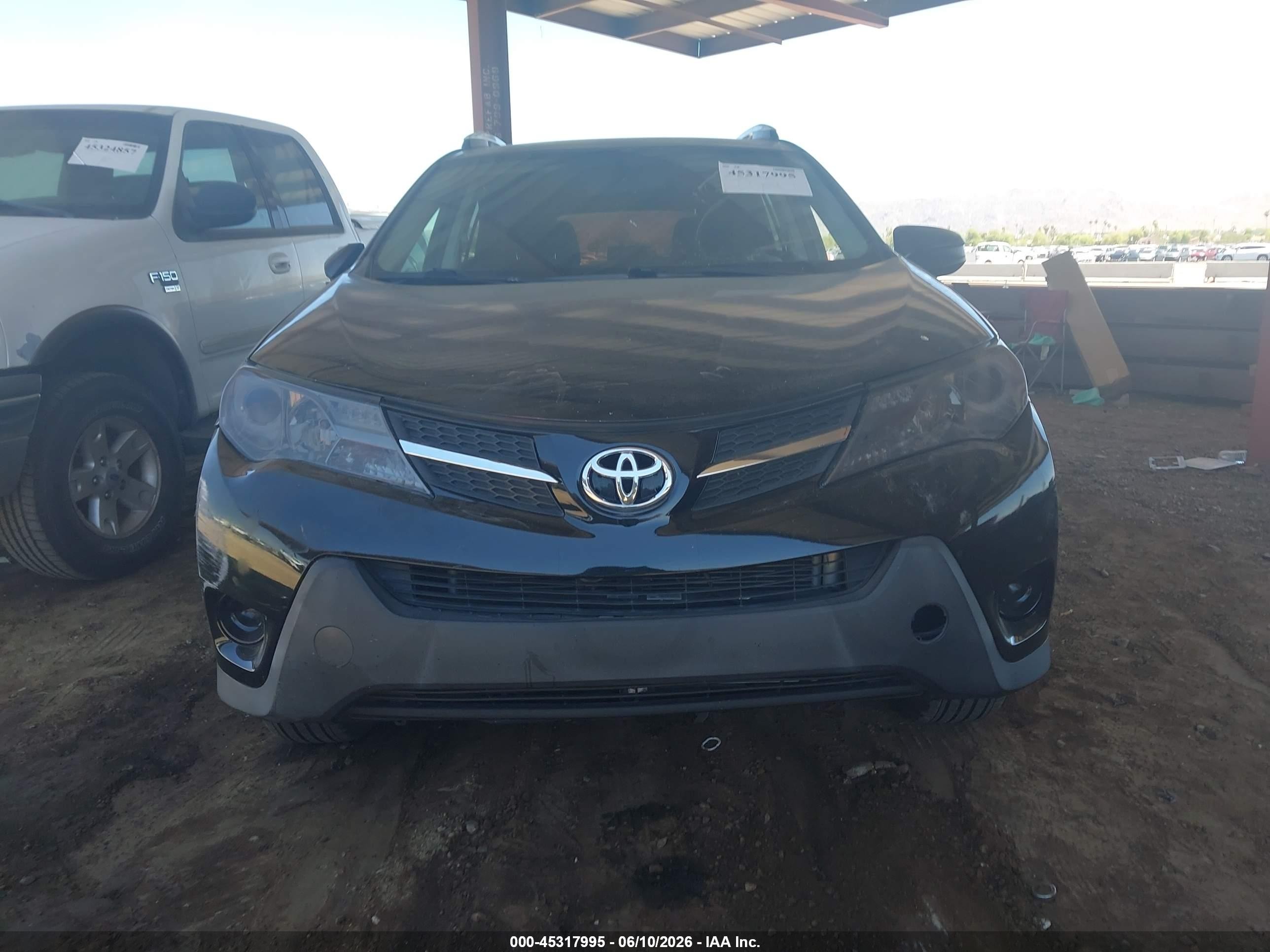 2015 Toyota Rav4 Le Black vin: 2T3BFREV2FW295025