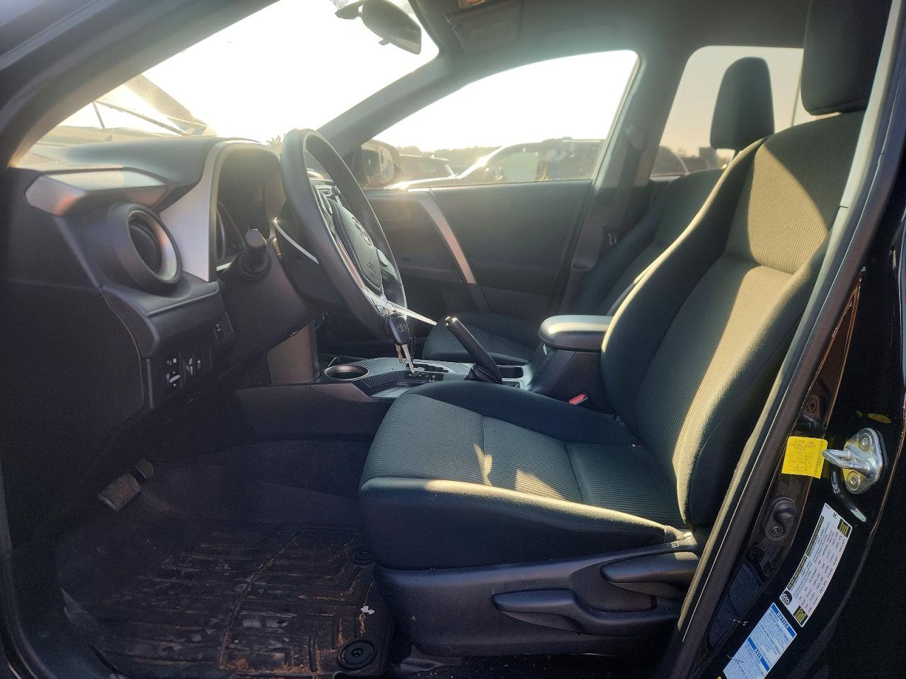 2015 Toyota Rav4 Le Black vin: 2T3BFREV2FW336303