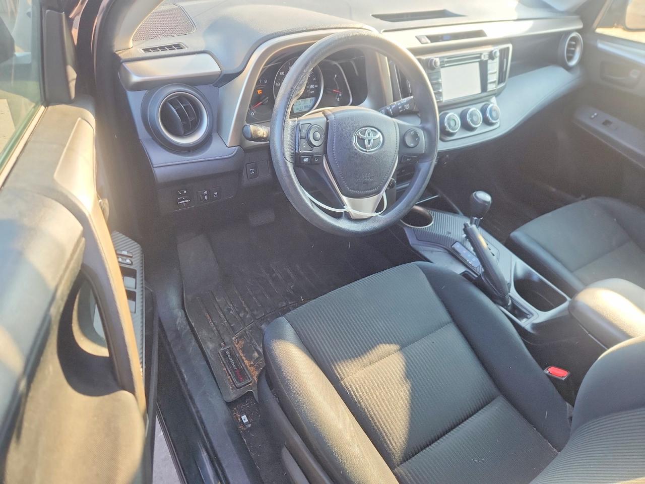 2015 Toyota Rav4 Le Black vin: 2T3BFREV2FW336303