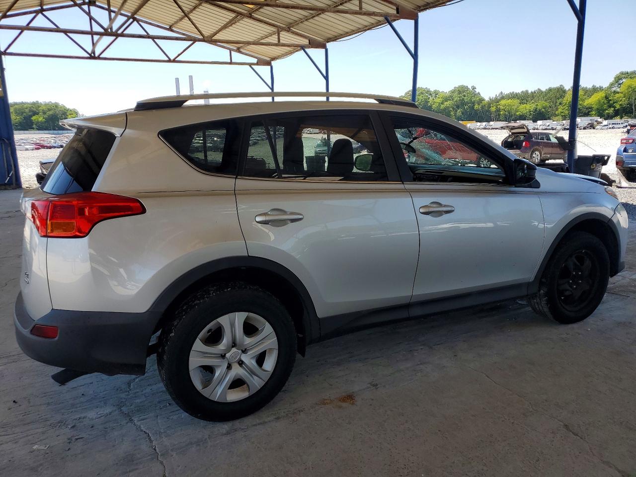 2015 Toyota Rav4 Le Silver vin: 2T3BFREV2FW356437