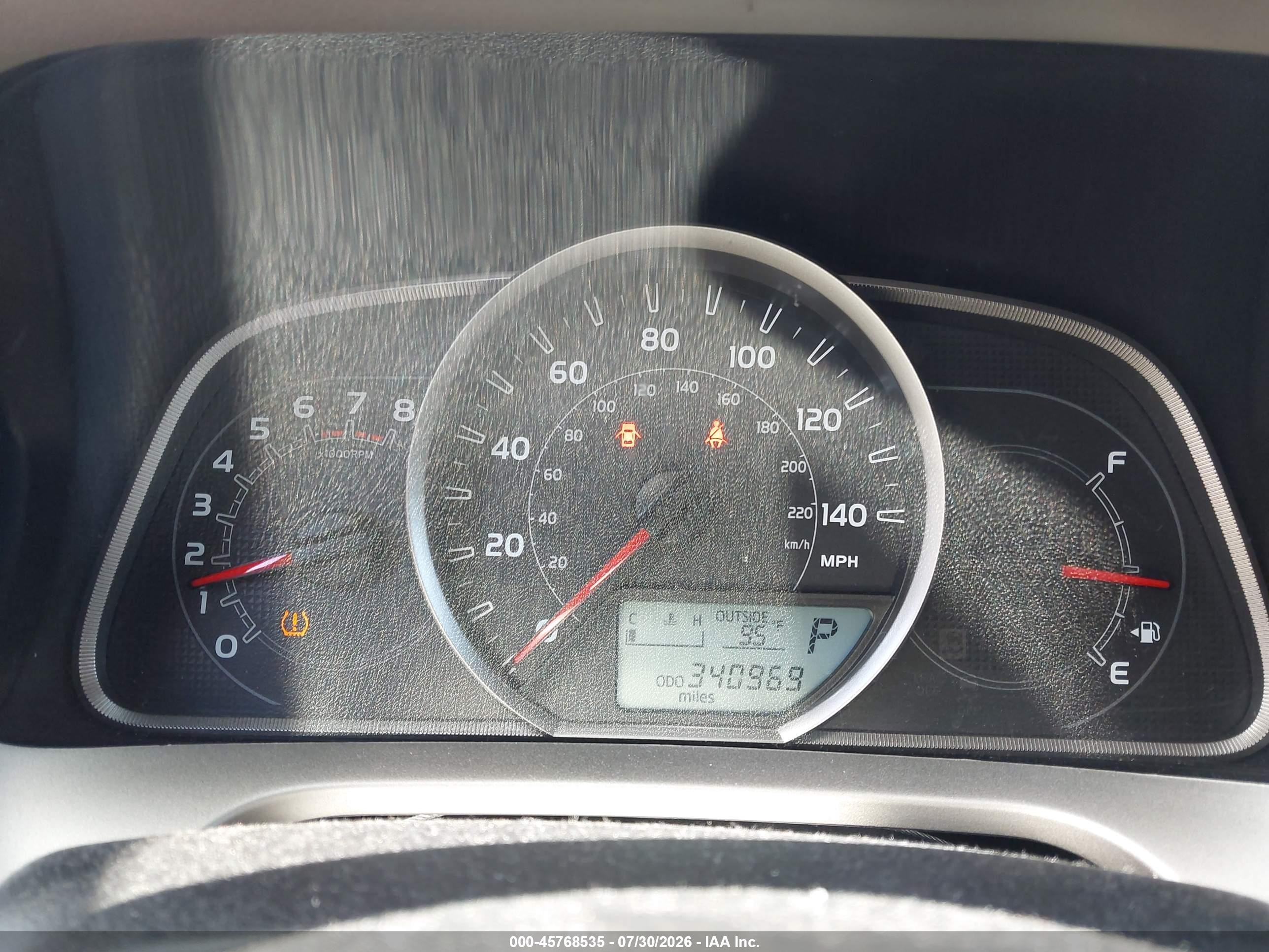 2015 Toyota Rav4 Le Белый vin: 2T3BFREV2FW361783