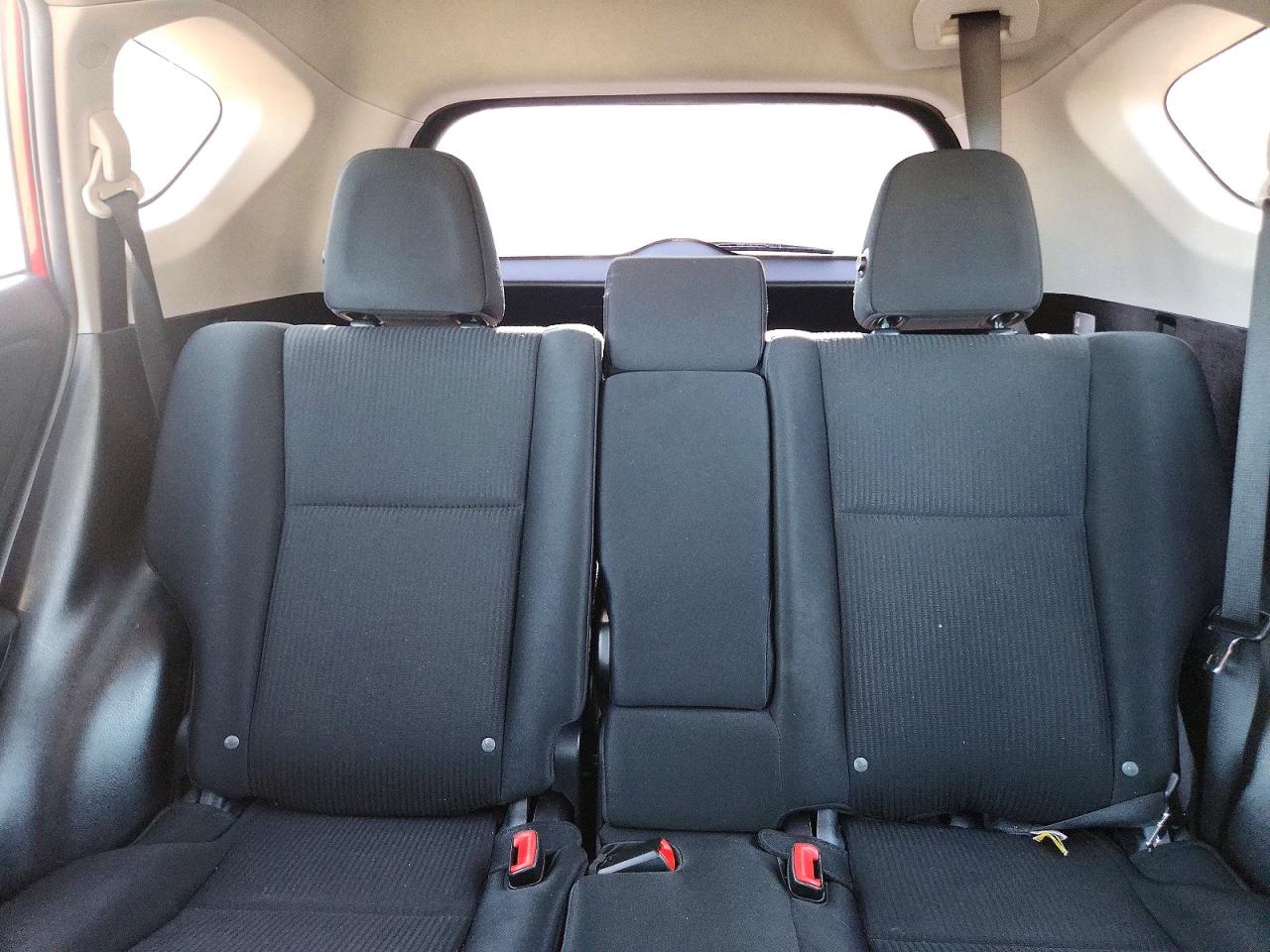 2015 Toyota Rav4 Le Red vin: 2T3BFREV2FW363081